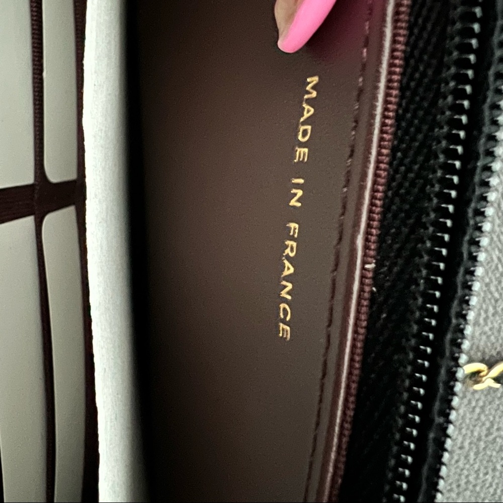 **ON HOLD CHANEL Caviar Quilted Wallet on Chain WOC Black / Gold - Picture 6 of 14